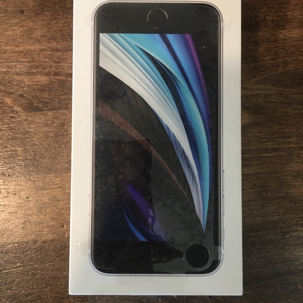 Apple iPhone SE 2020 Empty Box White 64GB Includes all accessories (NO PHONE).